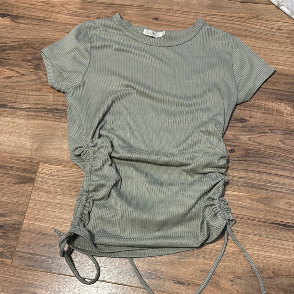 Heart & Hips Sage Ruched Tee